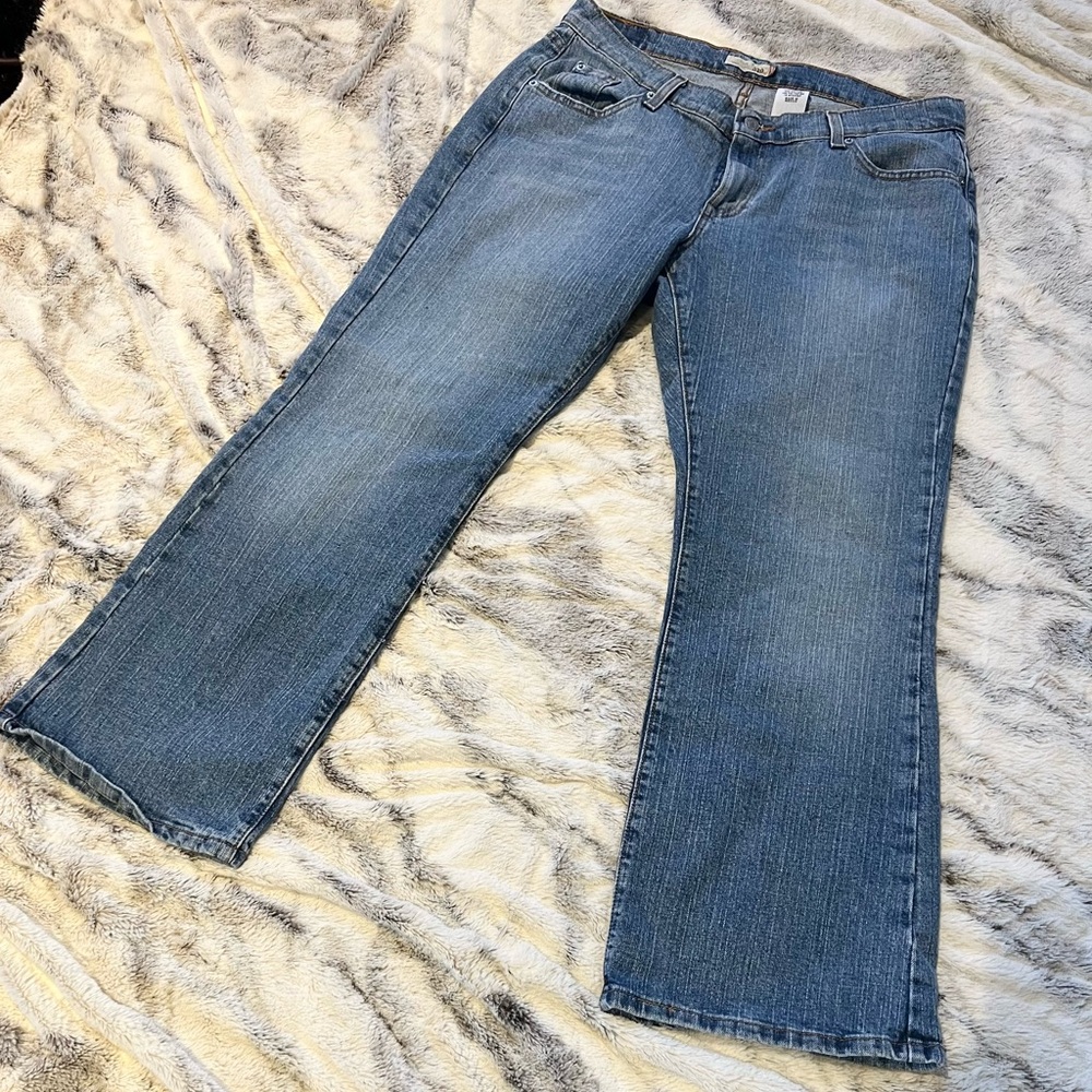 Levi's 529 Medium Blue Boot-Cut Curvy Jeans 16P